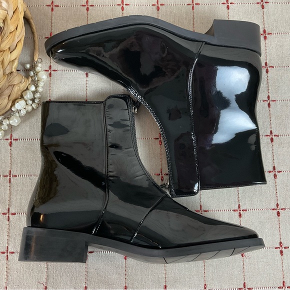 Aquatalia “Tenley” Patent Leather Ankle Boots Water Resistant Front Zip 7.5 New - Picture 7 of 8